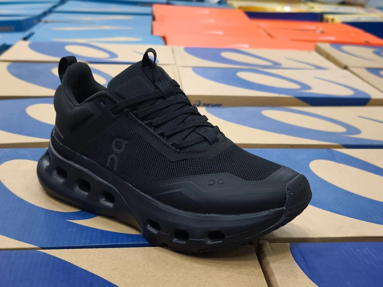 کتونی آن رانینگ کیوسی کلودتک مسترکوالیتی/On Runinng Cloudtech/سایز 40 الی 45/فروش عمده و تک