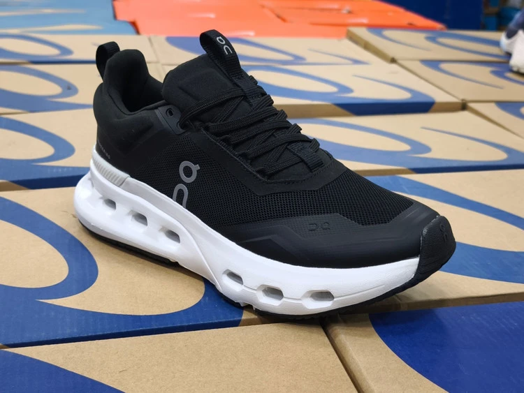 کتونی آن رانینگ کیوسی کلودتک مسترکوالیتی/On Runinng Cloudtech/سایز 40 الی 45/فروش عمده و تک