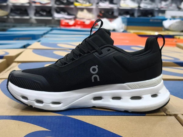 کتونی آن رانینگ کیوسی کلودتک مسترکوالیتی/On Runinng Cloudtech/سایز 40 الی 45/فروش عمده و تک