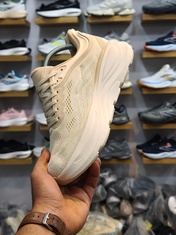 کتونی رانینگ هوکا باندی 9 مسترکوالیتی /سایز 40 تا 45/Hoka Bondi 9/فروش عمده و تک