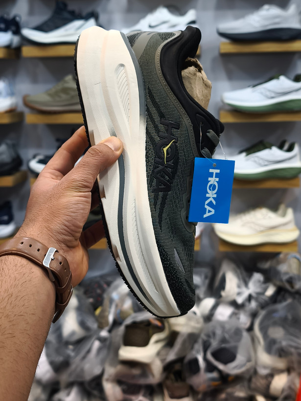 کتونی رانینگ هوکا باندی 9 مسترکوالیتی /سایز 40 تا 45/Hoka Bondi 9/فروش عمده و تک