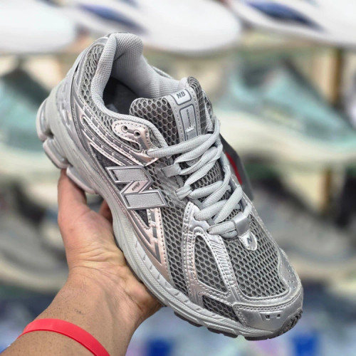 کتونی نیوبالانس 1906 مسترکوالیتی /سایز ۴۰ الی ۴۵/New Balance 1906/فروش عمده و تک