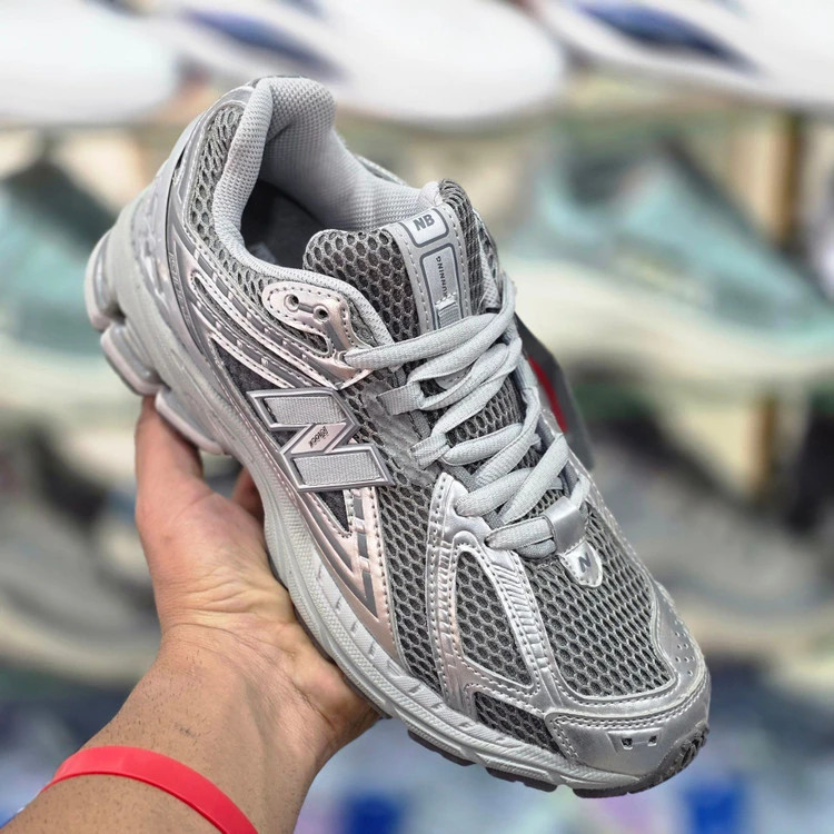 کتونی نیوبالانس 1906 مسترکوالیتی /سایز ۴۰ الی ۴۵/New Balance 1906/فروش عمده و تک