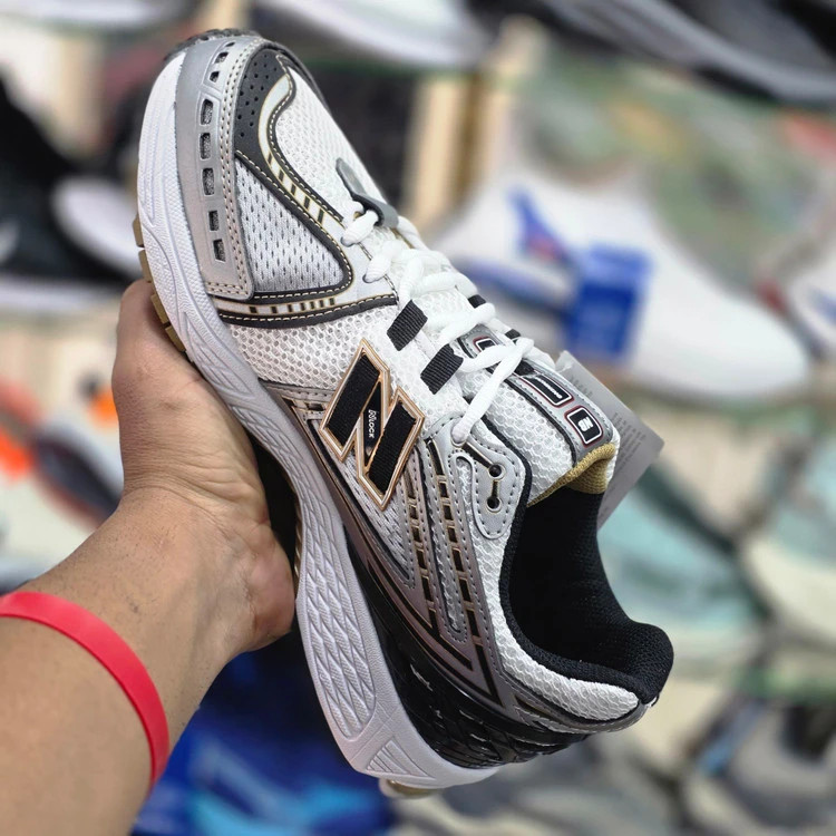 کتونی نیوبالانس 1906 مسترکوالیتی /سایز ۴۰ الی ۴۵/New Balance 1906/فروش عمده و تک