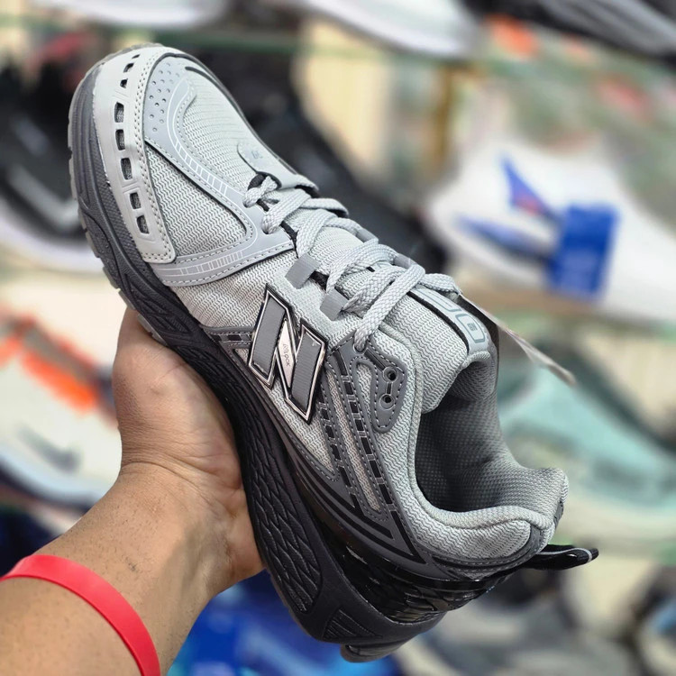 کتونی نیوبالانس 1906 مسترکوالیتی /سایز ۴۰ الی ۴۵/New Balance 1906/فروش عمده و تک