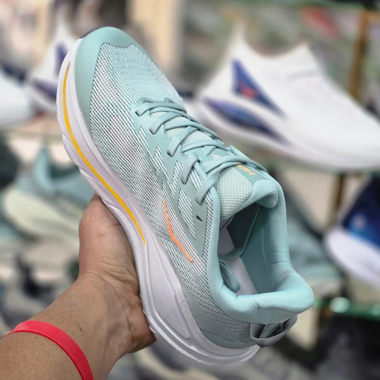 کتونی رانینگ هوکا باندی 9 مسترکوالیتی /سایز 40 تا 45/Hoka Bondi 9/فروش عمده و تک