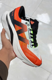 کتونی نیوبالانس فرش فوم الیت مسترکوالیتی /New Balance Fresh Foam/سایز 40 الی 45/فروش عمده و تک