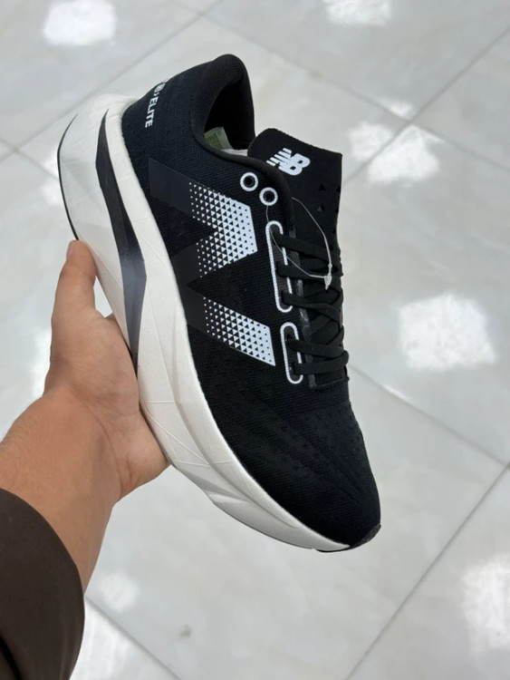 کتونی نیوبالانس فرش فوم الیت مسترکوالیتی /New Balance Fresh Foam/سایز 40 الی 45/فروش عمده و تک