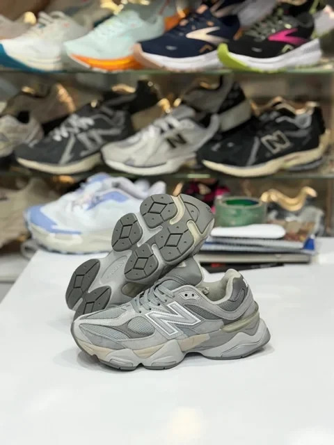 کتونی نیوبالانس 9060 مسترکوالیتی /سایز 36 الی 40/New Balance 9060/ فروش عمده و تک