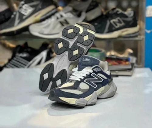 کتونی نیوبالانس 9060 مسترکوالیتی /سایز 36 الی 40/New Balance 9060/ فروش عمده و تک