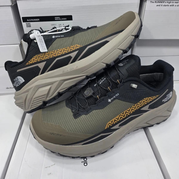 کتونی نورث فیس مسترکوالیتی /سایز 40 الی 45/The North Face/ فروش عمده و تک