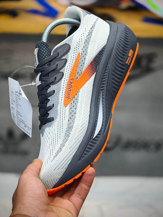 کتونی بروکس گاست 17 مسترکوالیتی /Brooks Ghost 17/سایز 40 الی 45/فروش عمده و تک