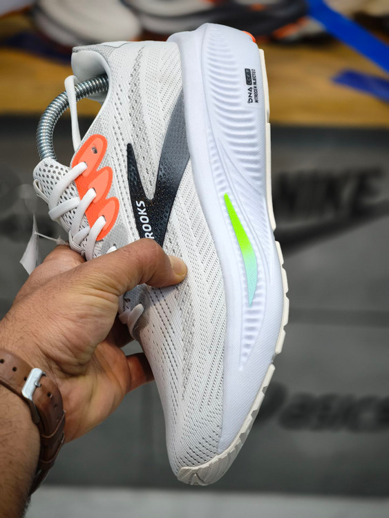 کتونی بروکس گاست 17 مسترکوالیتی /Brooks Ghost 17/سایز 40 الی 45/فروش عمده و تک
