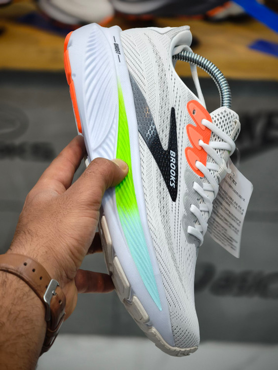 کتونی بروکس گاست 17 مسترکوالیتی /Brooks Ghost 17/سایز 40 الی 45/فروش عمده و تک