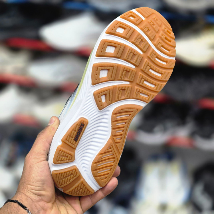 کتونی بروکس گاست 17 مسترکوالیتی /Brooks Ghost 17/سایز 40 الی 45/فروش عمده و تک
