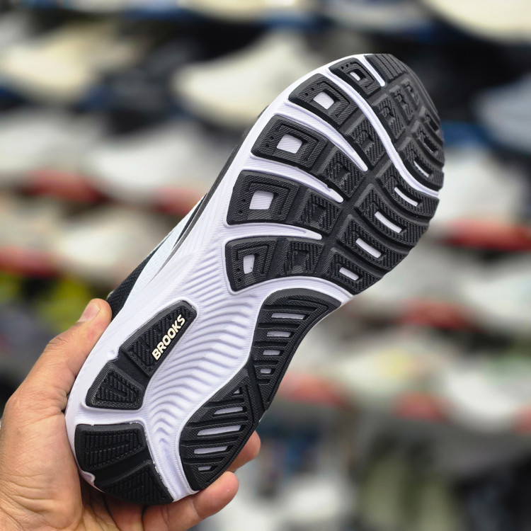 کتونی بروکس گاست 17 مسترکوالیتی /Brooks Ghost 17/سایز 40 الی 45/فروش عمده و تک