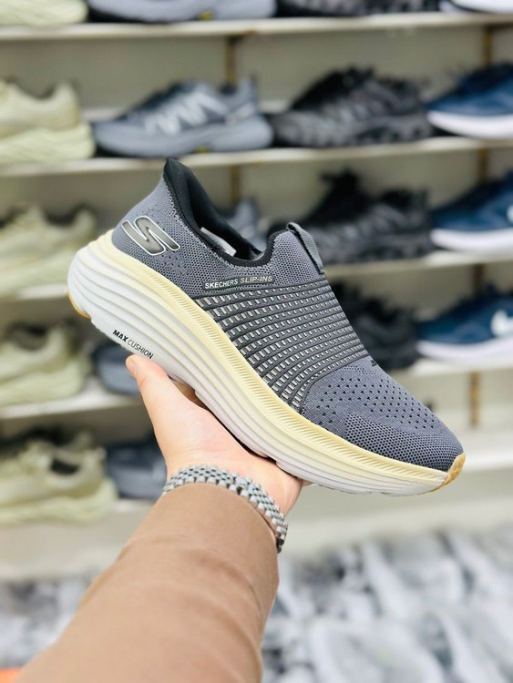 کتونی اسکیچرز بدون بند مسترکوالیتی /سایز 40 تا 45/Skechers Max Cushioning/فروش عمده و تک