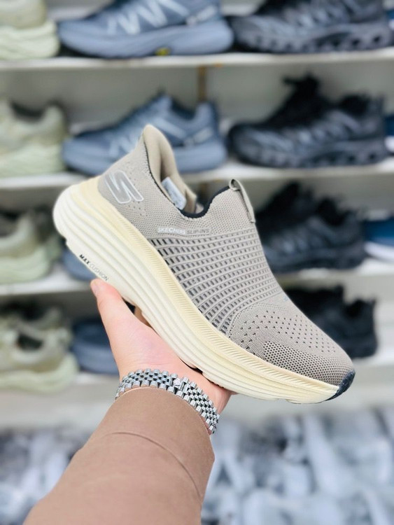 کتونی اسکیچرز بدون بند مسترکوالیتی /سایز 40 تا 45/Skechers Max Cushioning/فروش عمده و تک