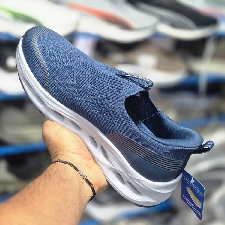 کتونی اسکیچرز بدون بند مسترکوالیتی /سایز 40 تا 45/Skechers Max Cushioning/فروش عمده و تک