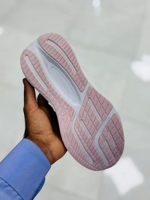 کتونی اسکیچرز گوران 2025 /سایز 37 الی 40/Skechers Max Cushioning Gorun/فروش عمده و تک