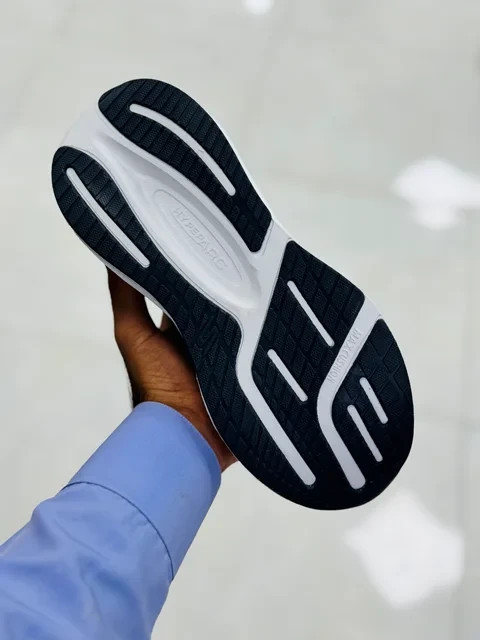 کتونی اسکیچرز گوران 2025 /سایز 37 الی 40/Skechers Max Cushioning Gorun/فروش عمده و تک