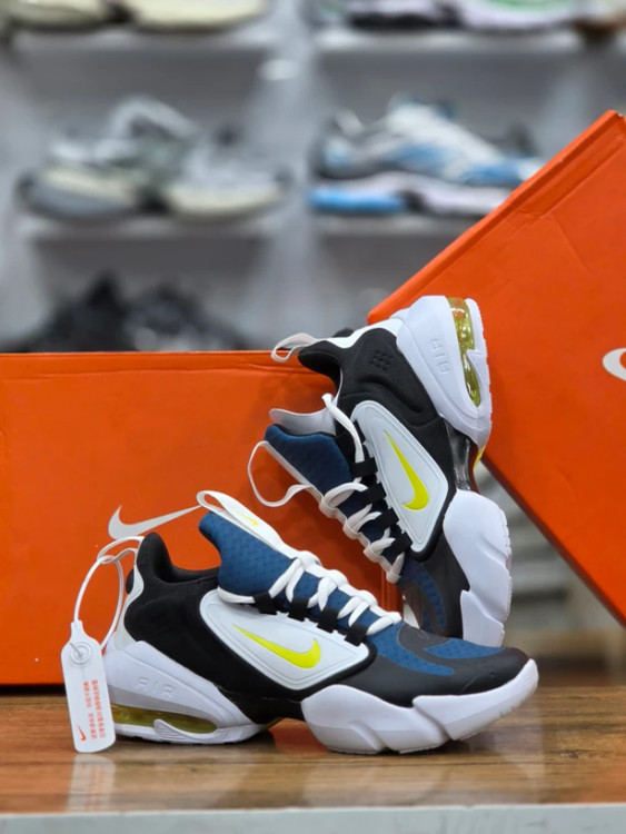 کتونی نایک ایرمکس آلفا سویج مسترکوالیتی / سایز 40 الی 45 /Nike Air Max Alpha Savage / فروش عمده و تک