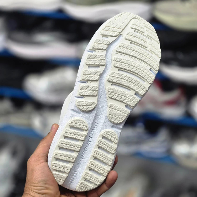 کتونی بروکس گاست مکس 2 مسرکوالیتی/Brooks Ghost Max 2/سایز 40 تا 45/فروش عمده و تک