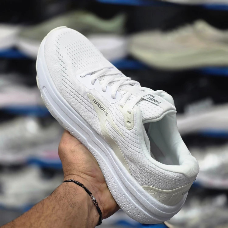 کتونی بروکس گاست مکس 2 مسرکوالیتی/Brooks Ghost Max 2/سایز 40 تا 45/فروش عمده و تک