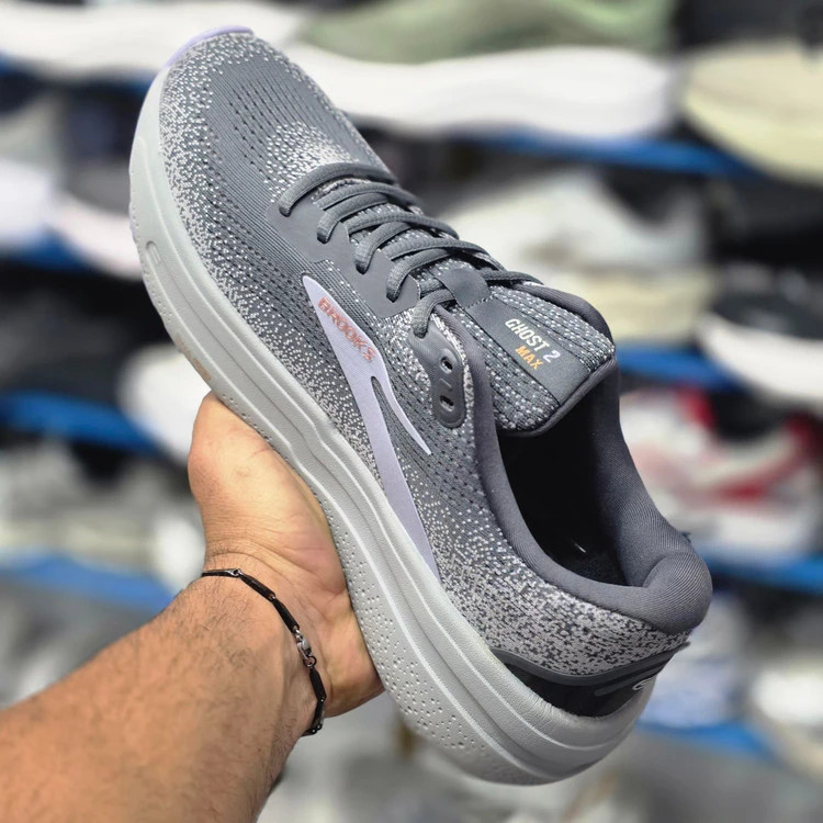 کتونی بروکس گاست مکس 2 مسرکوالیتی/Brooks Ghost Max 2/سایز 40 تا 45/فروش عمده و تک