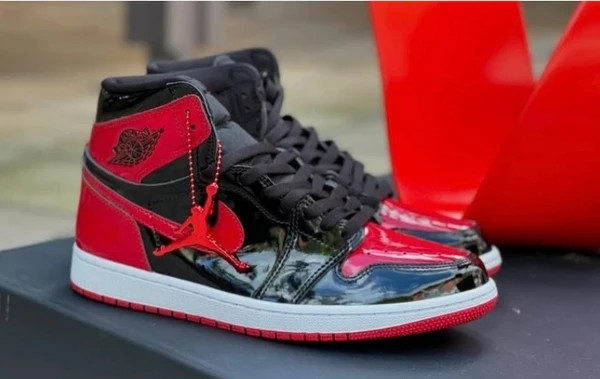 کتونی نایک ایر جردن ساق دار مسترکوالیتی ویتنامی /سایز 40 الی 45/Nike Air jordan/فروش عمده و تک