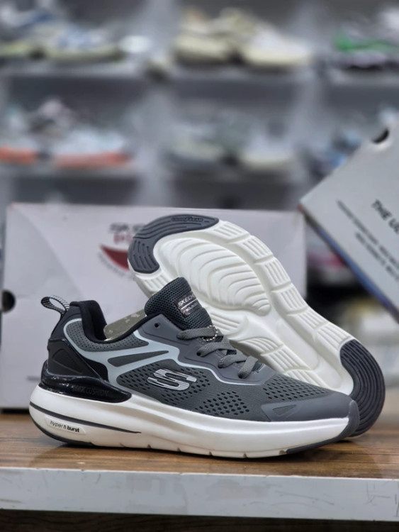 کتونی اسکیچرز با زیره کپسولی هایپر برست مسترکوالیتی /سایز 40 الی 45/Skechers Go Run/فروش عمده و تک
