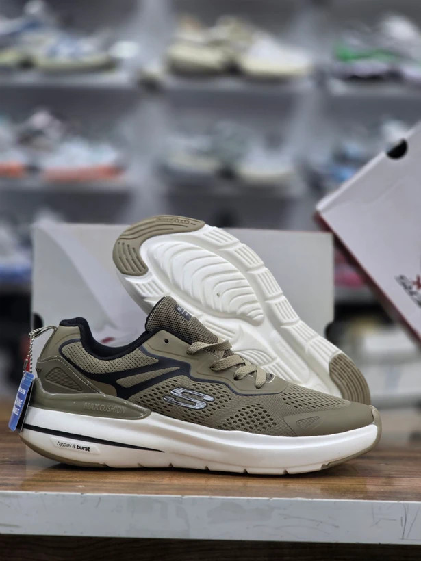 کتونی اسکیچرز با زیره کپسولی هایپر برست مسترکوالیتی /سایز 40 الی 45/Skechers Go Run/فروش عمده و تک