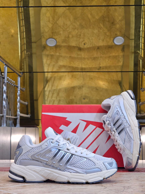 کتونی ادیداس ریسپانس CL مسترکوالیتی /سایز 40 الی 45/Adidas Response CL/فروش عمده و تک