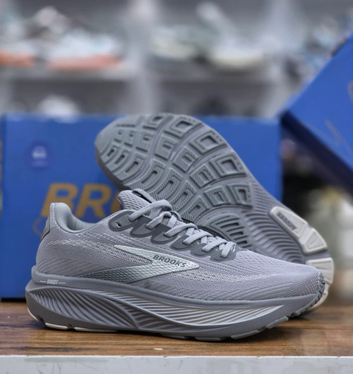 کتونی بروکس گاست 17 مسترکوالیتی /Brooks Ghost 17/سایز 40 الی 45/فروش عمده و تک
