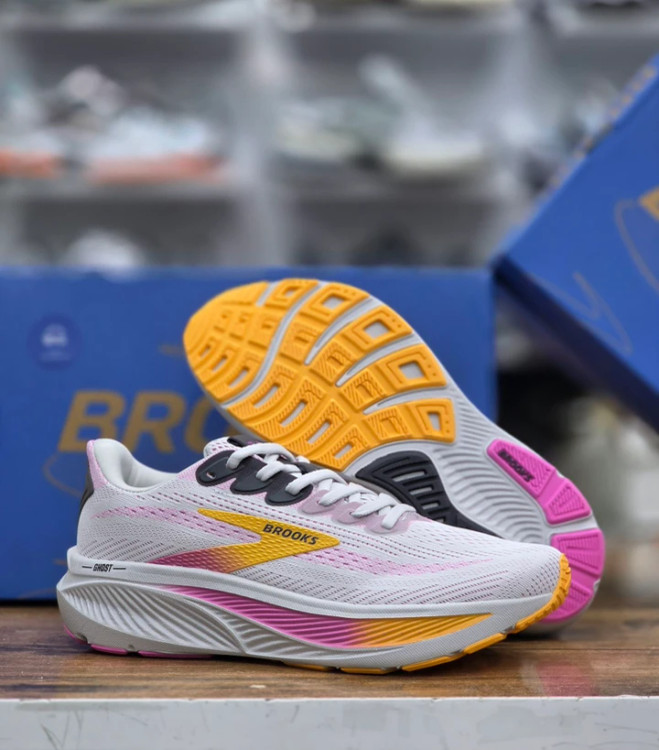 کتونی بروکس گاست 17 مسترکوالیتی /Brooks Ghost 17/سایز 40 الی 45/فروش عمده و تک