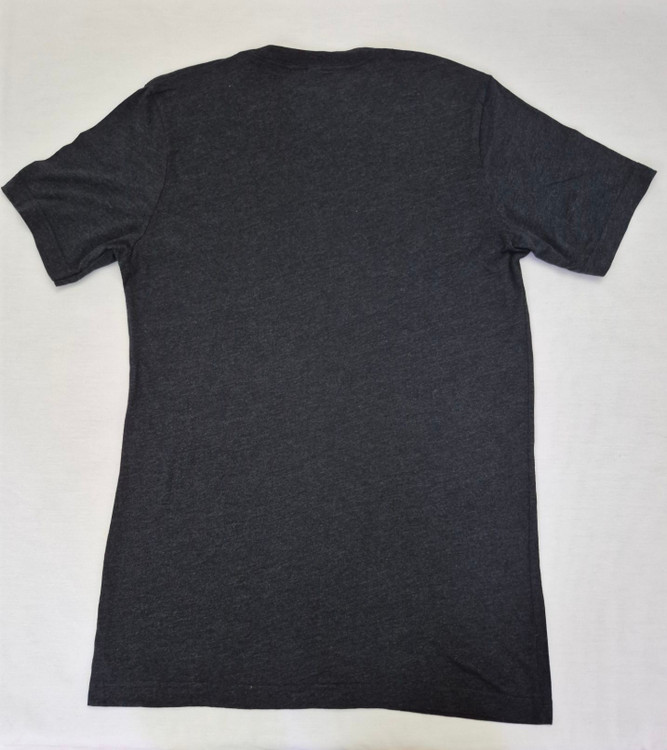 تیشرت اورجینال استوک برند « CANVAS » مدل «…یقه گرد » سایز «طول 75» و عرض «47 » | جنس پنبهای درجهیک