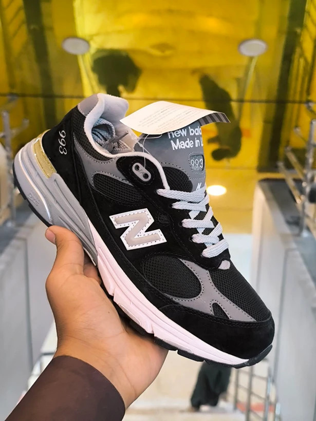 کتونی نیوبالانس ۹۹۳ لیبل امریکا/New Balance 993 Made In USA/ سایز 40 الی 45/ فروش عمده و تک