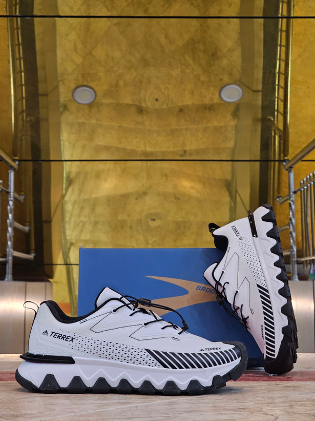 کتونی آدیداس ترکس مسترکوالیتی با زیره میشلن آلمانی /سایز 40 الی 45/Adidas Terrex/ فروش عمده و تک