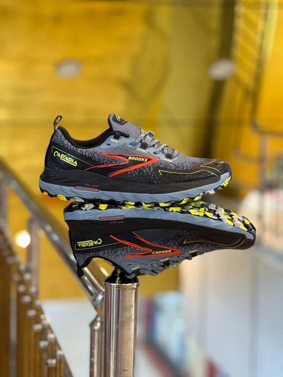 کتونی بروکس کاسکادیا 18 مسترکوالیتی / Brooks Cascadia 18 / سایز 40 تا 45 / فروش عمده و تک