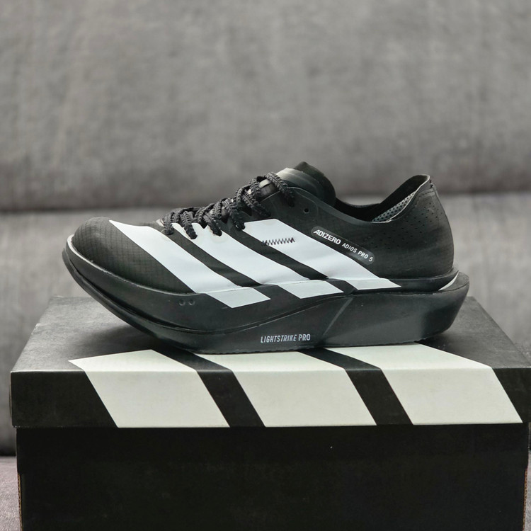 کتونی آدیداس آدی زیرو مسترکوالیتی/سایز 40 الی 45/Adidas Adizero