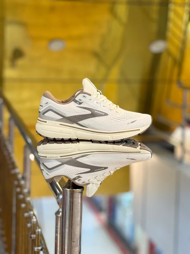 کتونی بروکس گاست 15 مسترکوالیتی/Brooks Ghost 15/سایز 36 الی 45
