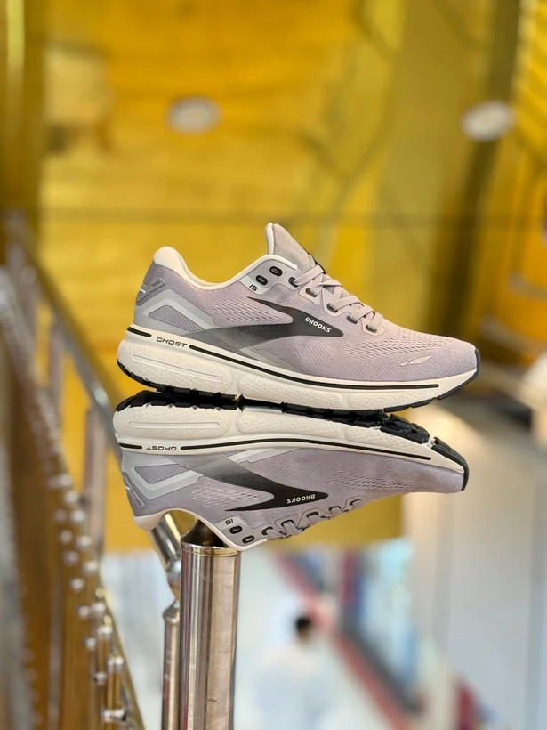 کتونی بروکس گاست 15 مسترکوالیتی/Brooks Ghost 15/سایز 36 الی 45