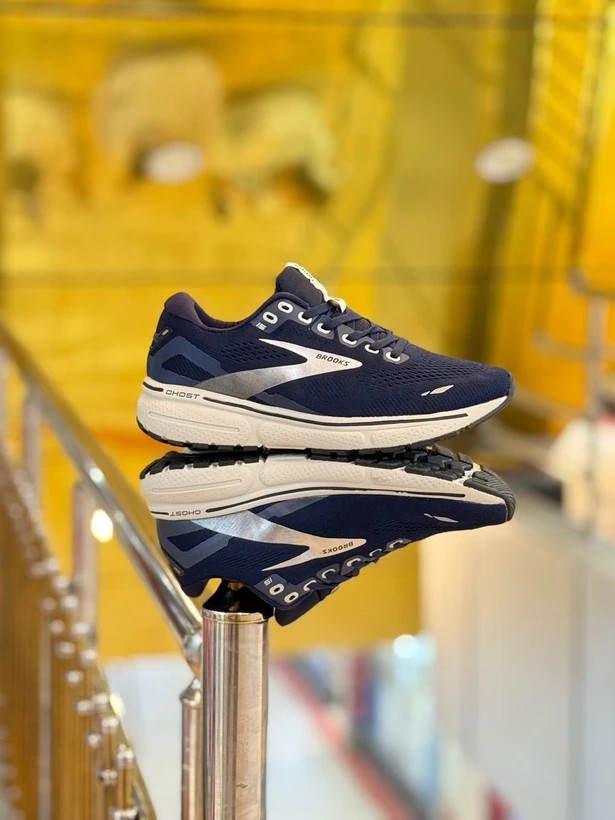 کتونی بروکس گاست 15 مسترکوالیتی/Brooks Ghost 15/سایز 36 الی 45
