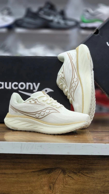 کتونی رانینگ ساکونی راید 18 مسترکوالیتی/سایز ۴۰ الی ۴۵/ Saucony Ride 18 / فروش عمده و تک