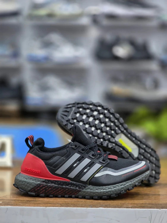 کتونی ادیداس اولترا بوست مسترکوالیتی /Adidas Ultraboost All Terrain/سایز 36 الی 40/ فروش عمده و تک