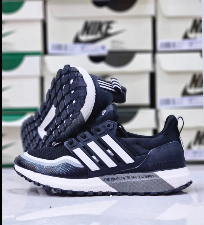 کتونی ادیداس اولترا بوست ویتنامی/Adidas Ultraboost All Terrain/سایز 36 الی 40/ فروش عمده و تک