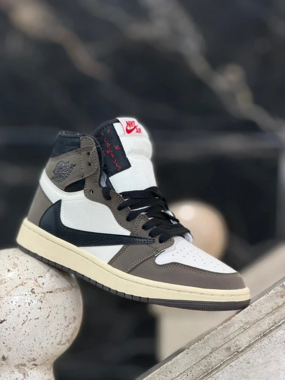 کتونی نایک ایر جردن 1 مسترکوالیتی/سایز 40 الی 45/Nike Air Jordan 1/ فروش عمده و تک