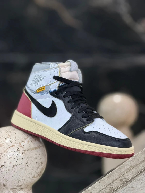 کتونی نایک ایر جردن 1 مسترکوالیتی/سایز 40 الی 45/Nike Air Jordan 1/ فروش عمده و تک