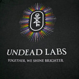 تیشرت مردانه اورجینال دیستریکت (District) یقه گرد طرح Undead Labs رنگ مشکی کد ۱۶ - استوک | سایز XL/2XL (عرض ۵۸ - قد ۷۸)