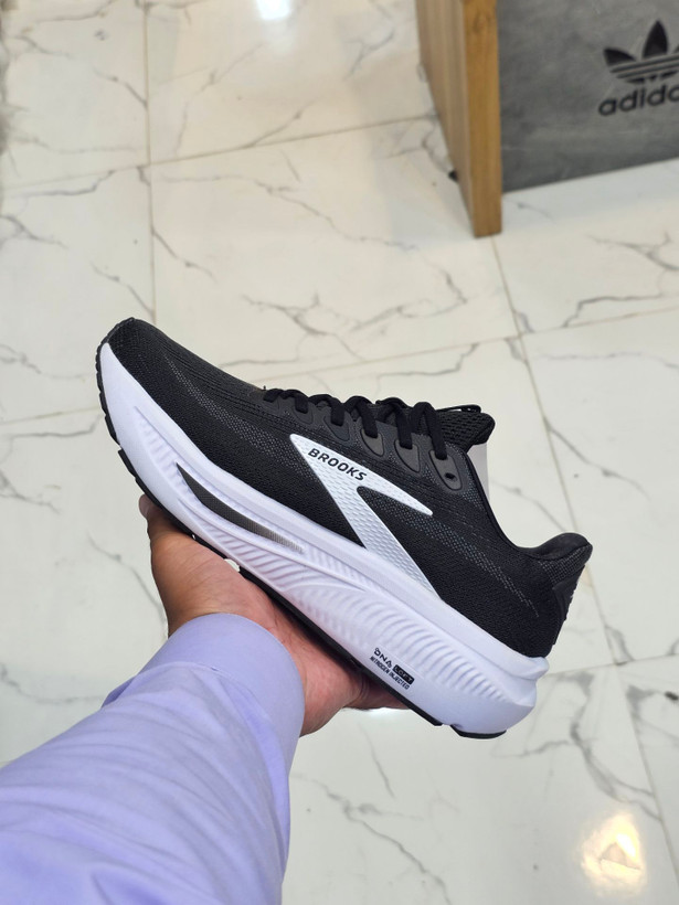 کتونی بروکس گاست 17 مسترکوالیتی /Brooks Ghost 17/سایز 40 الی 45/فروش عمده و تک